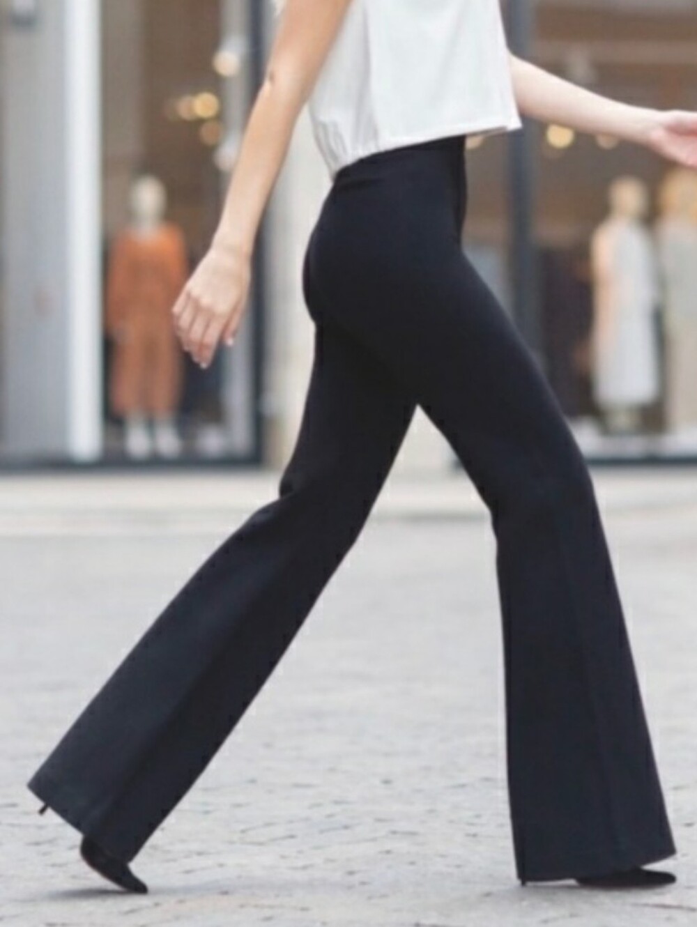 Spanx The Perfect Pant Ponte Hi Rise Flare 20252Q Small Petite - Picture 9 of 10